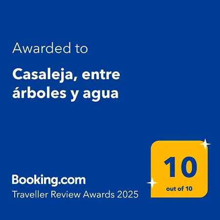 Casaleja, Entre Arboles Y Agua Holiday home *